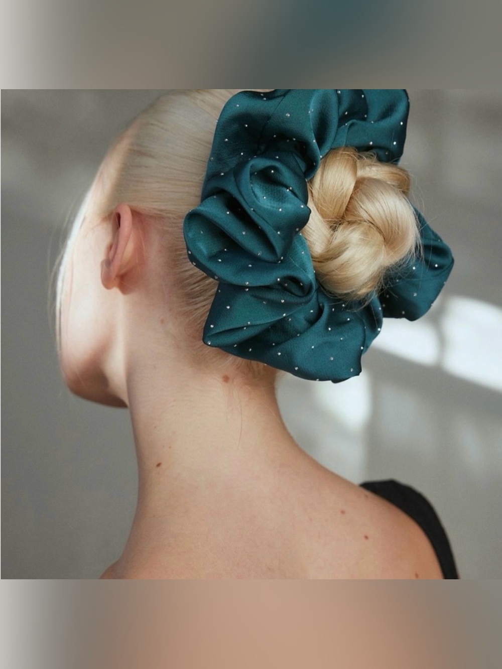Urban Outfitters Gem Oversized Scrunchie. NWT. Green